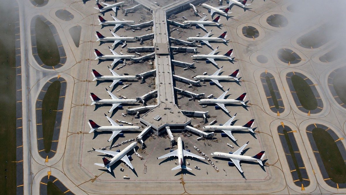 CrowdStrike's 2026 threat graph AI explained after Delta outage