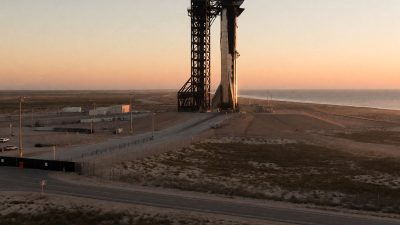 SpaceX Starship HLS faces increased risk after NASA funding shift