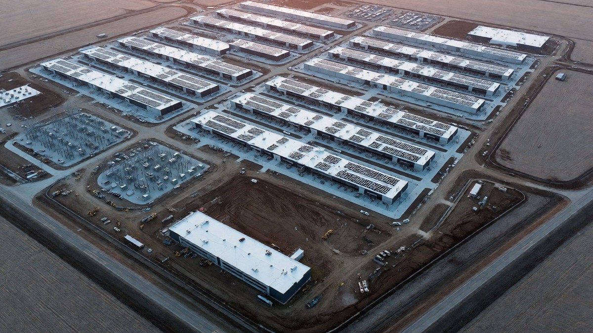 CoreWeave's $23 billion valuation amidst GPU supply ramps
